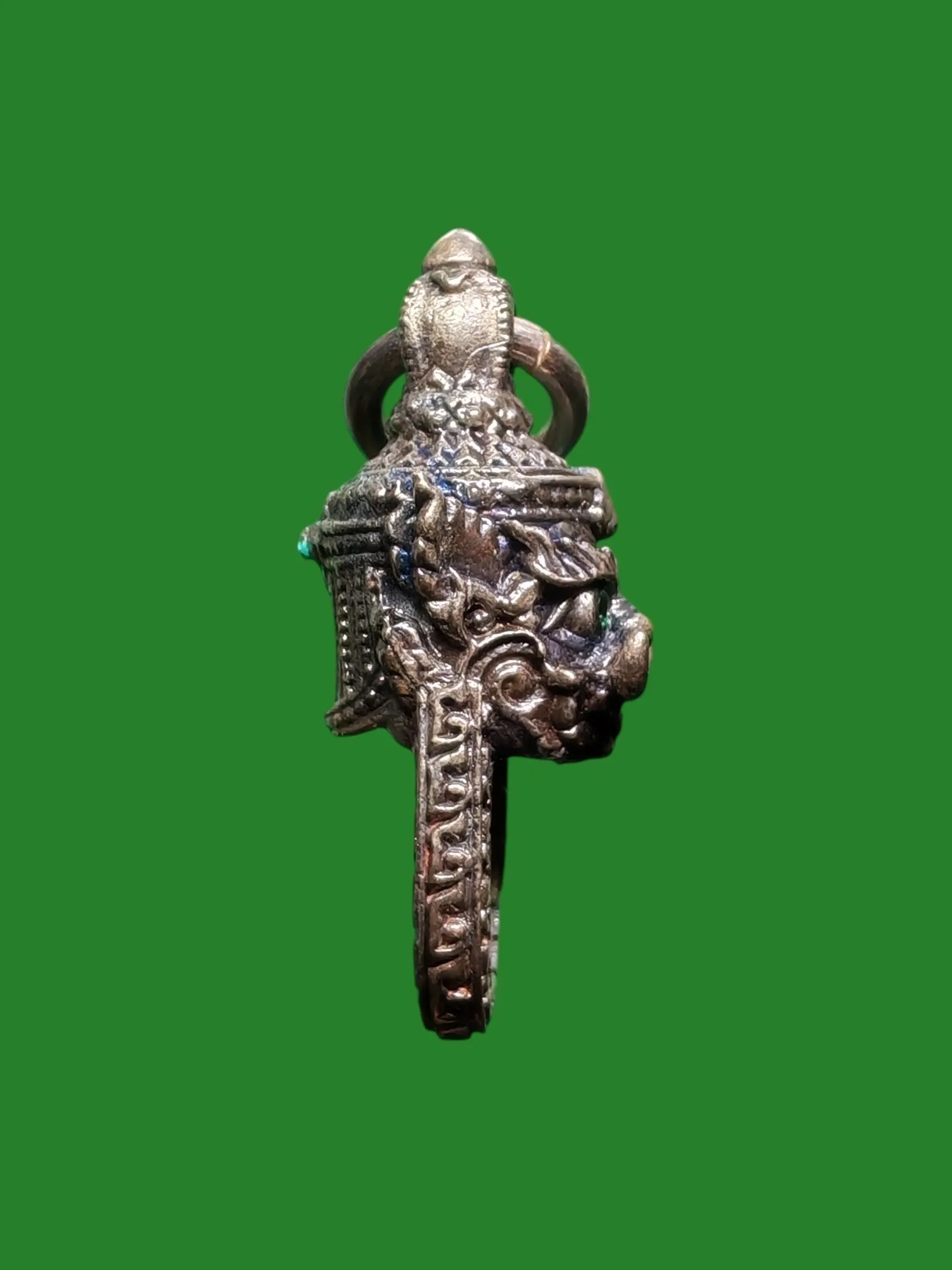 Takroh Pendant with Thao Wessuwanna Head Design, 92% Silver, 8 Grams, Large — รูปที่ 2