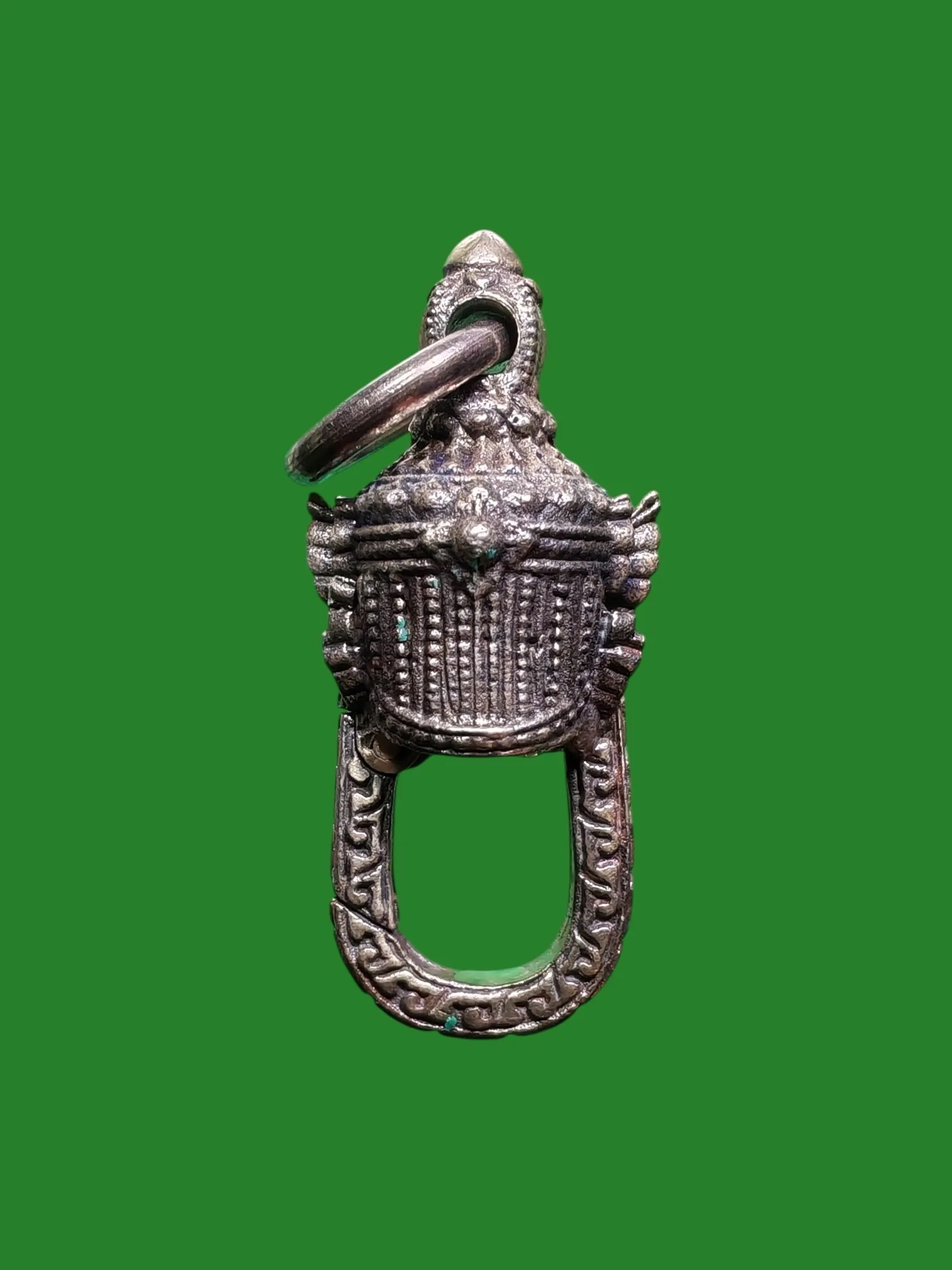 Takroh Pendant with Thao Wessuwanna Head Design, 92% Silver, 8 Grams, Large — รูปที่ 3