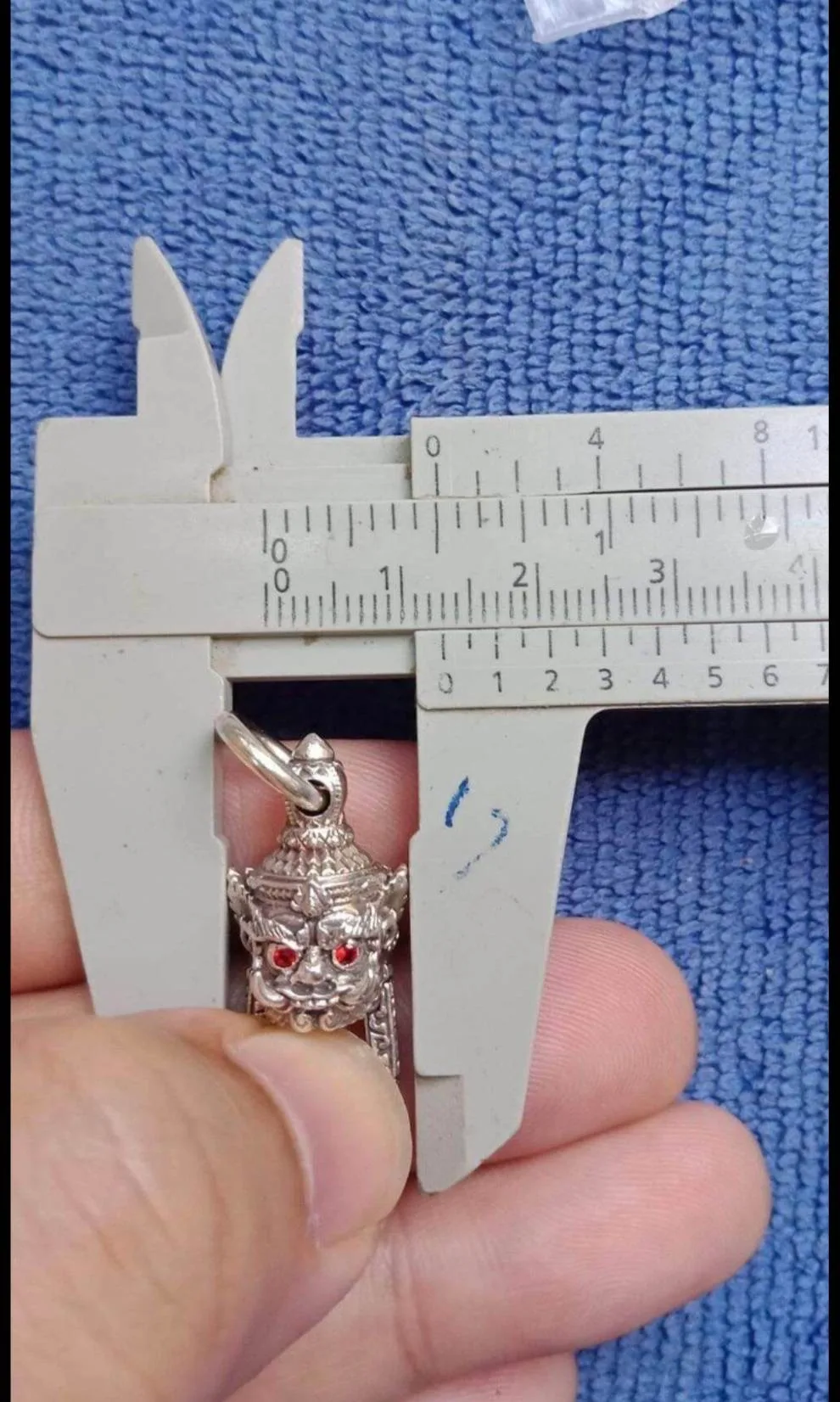 Takroh Pendant with Thao Wessuwanna Head Design, 92% Silver, 8 Grams, Large — รูปที่ 5
