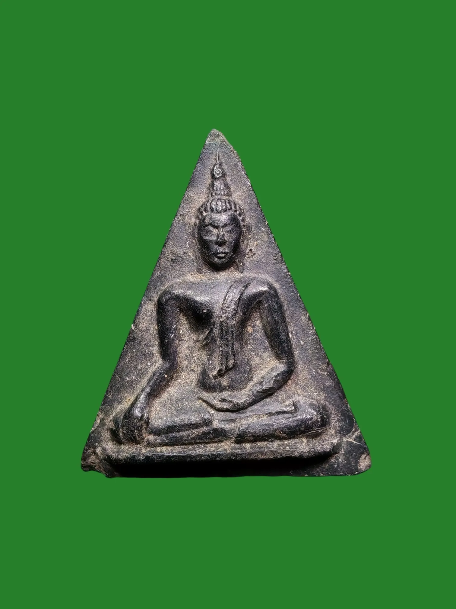 Phra Nang Phaya amulet by Luang Pho Sai, Wat Chong Lom, Uttaradit, B.E. 2502, smooth back