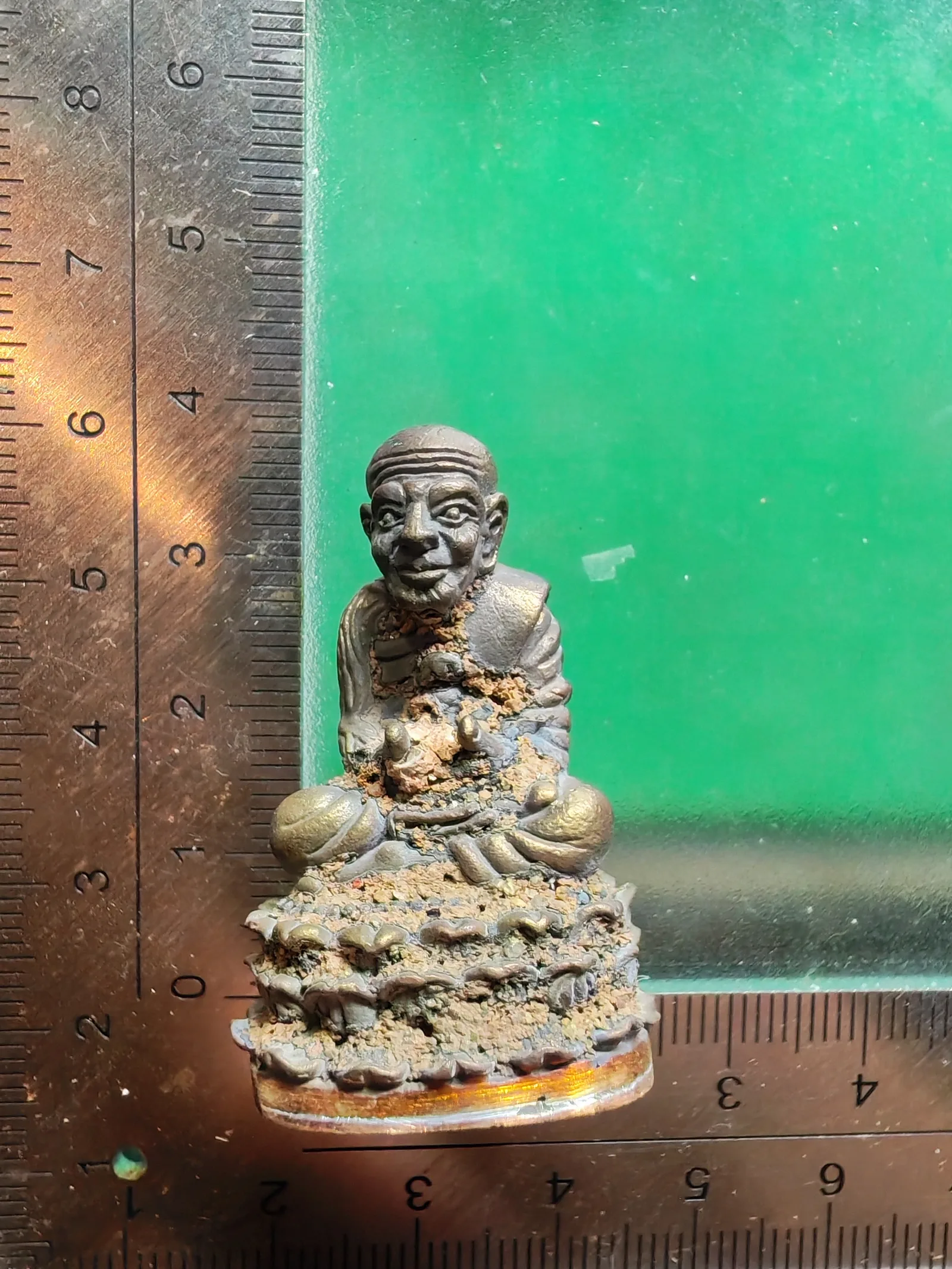 Luang Pho Tuad Niyokradet Yanasas Ananattharop 100th Anniversary B.E. 2556 Brass Amulet — รูปที่ 6