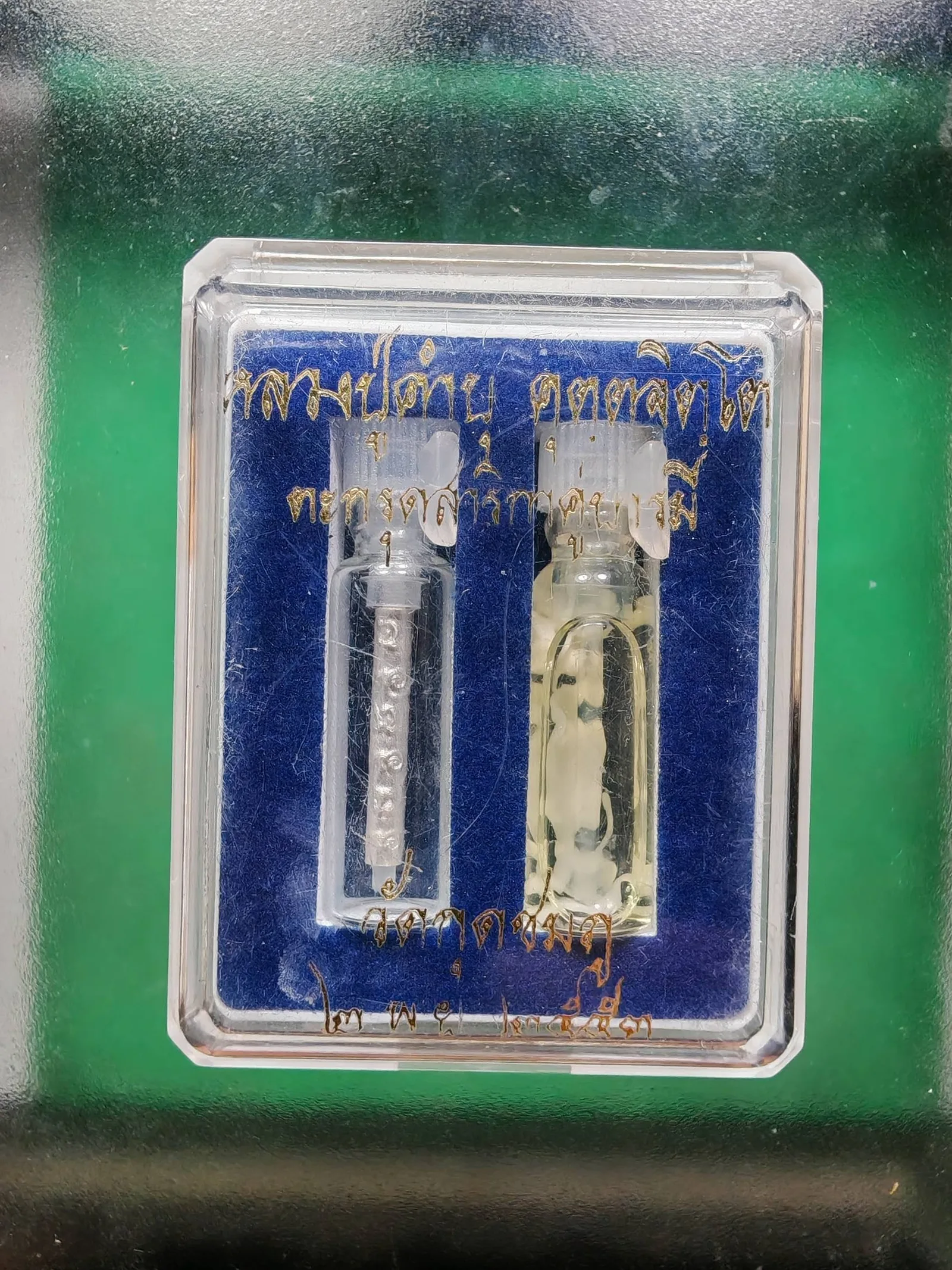 Takrut Sarika Khu Baramee Solid Silver with Sarika Oil Luang Pu Kambu Wat Kut Chomphu B.E. 2553 — รูปที่ 3